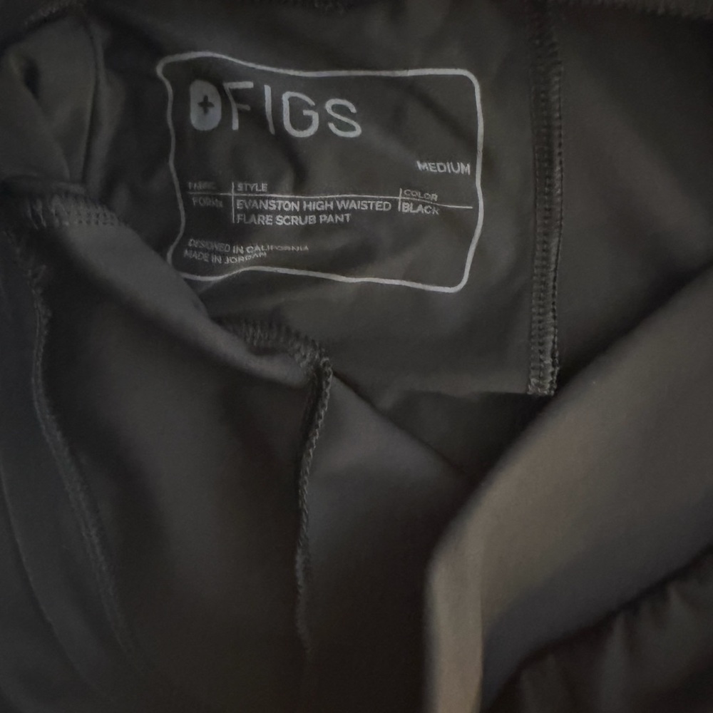 FIGS M Black Evanston High-Waisted Flare Scrub Pan - Picture 3 of 3